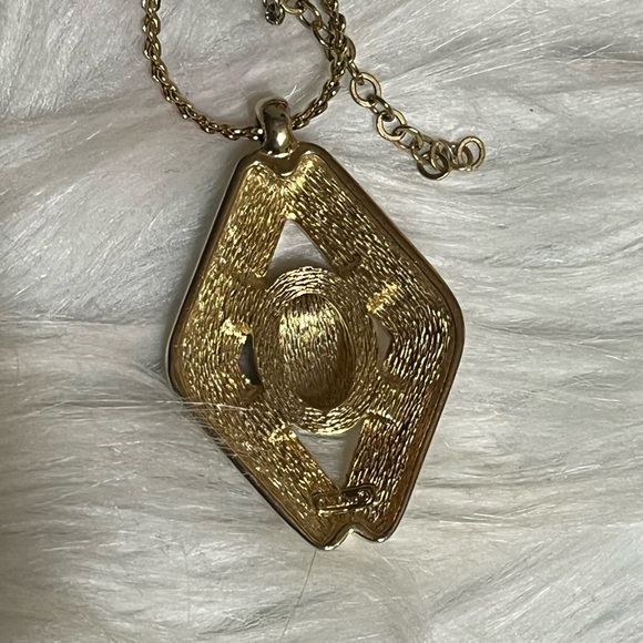 Christian Dior Vintage Cream Enamel Necklace - Picture 4 of 11